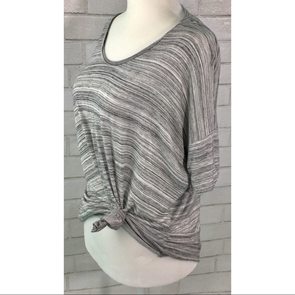 GAP Gray & White Oversized Striped Tee Size XS EUC - Picture 6 of 8